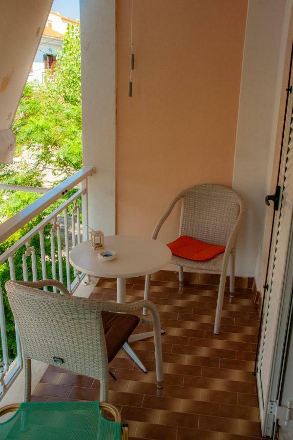 Spiti Hotel Иреон Экстерьер фото